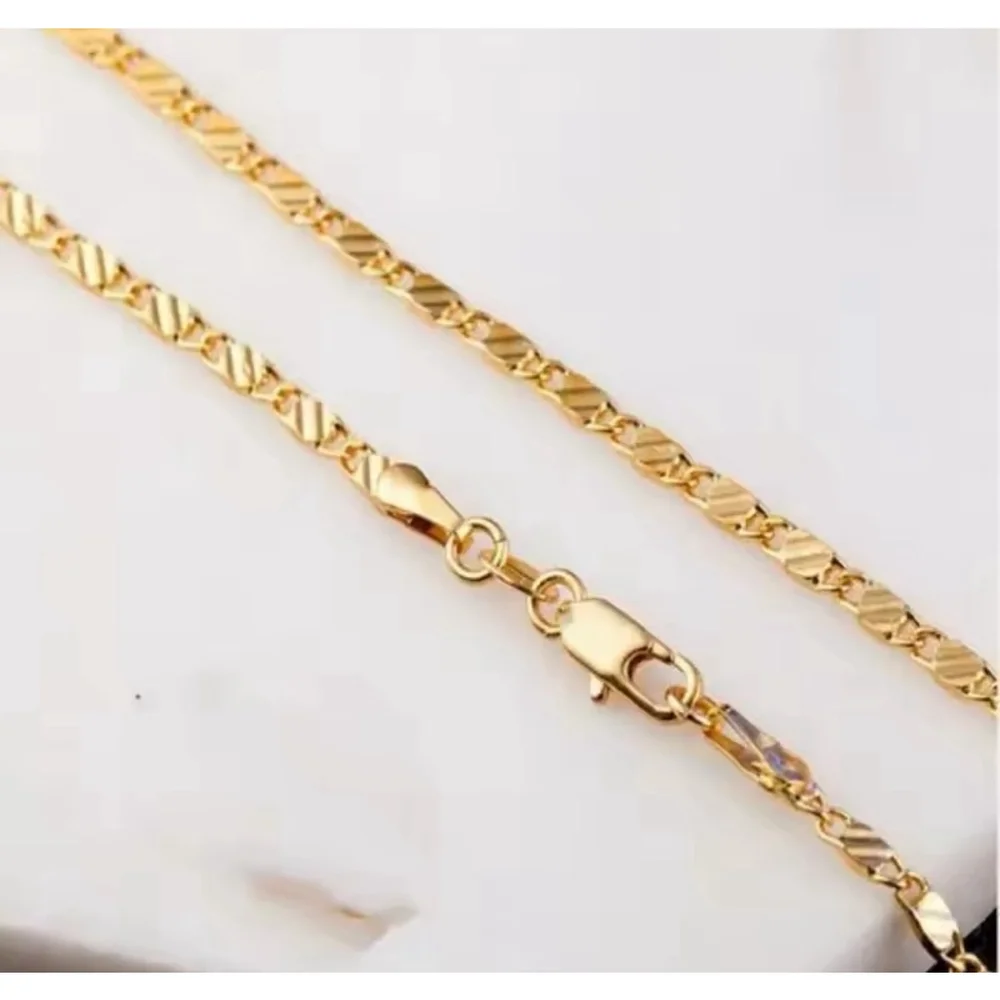 Boutique *16 18
